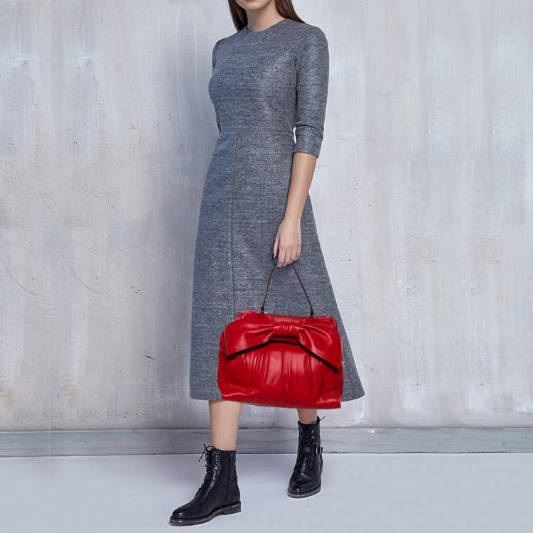 مملوكة مسبقًا Valentino Red Leather Aphrodite Bow Top Handle Bag