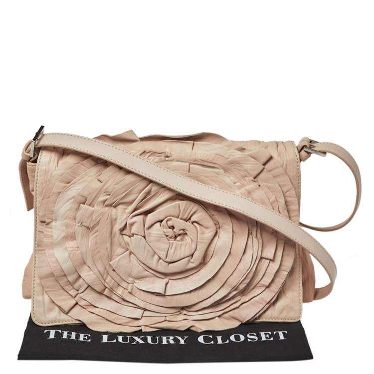 Pre Owned Valentino Beige Crinkled Leather Petal Messenger Bag