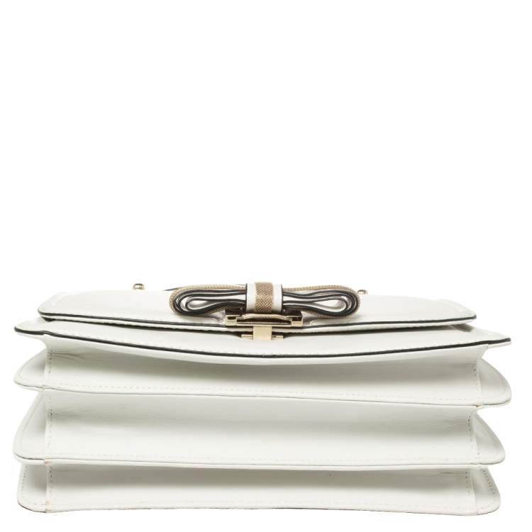 مملوكة مسبقًا Valentino White Leather Metal Mesh Bow Flap Top Handle Bag