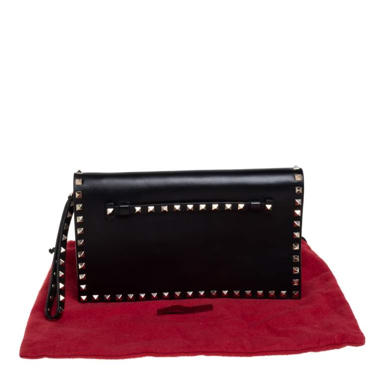 Pre Owned Valentino Black Leather Rockstud Wristlet Clutch