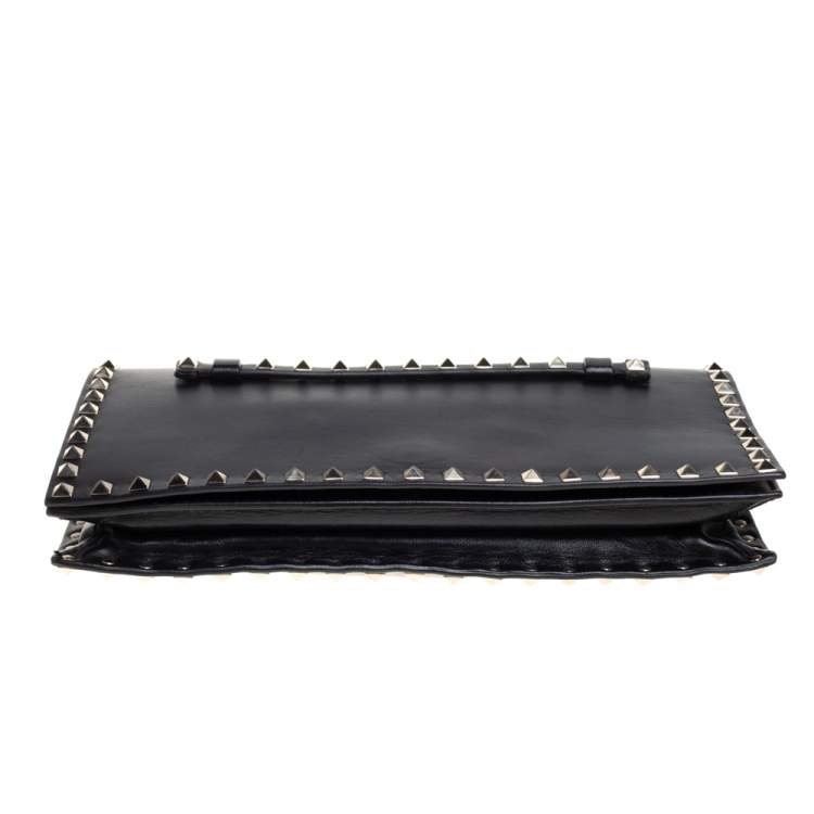 Pre Owned Valentino Black Leather Rockstud Wristlet Clutch