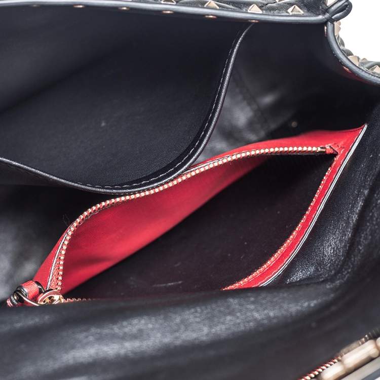 Pre Owned Valentino Black Leather Medium Rockstud Spike Top Handle Bag