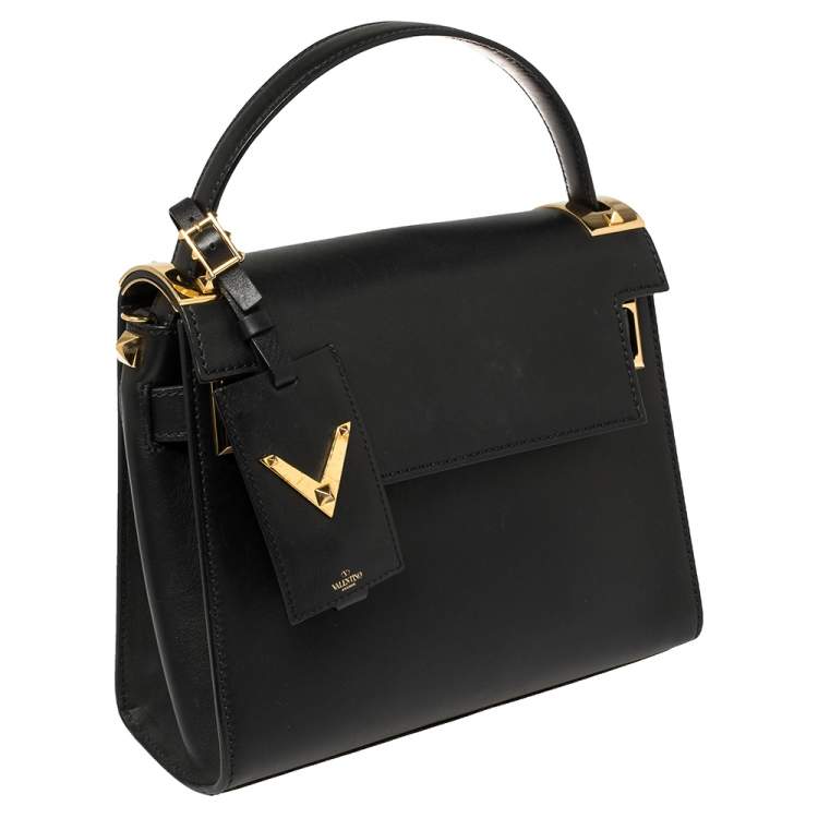 Pre Owned Valentino Black Leather My Rockstud Top Handle Bag