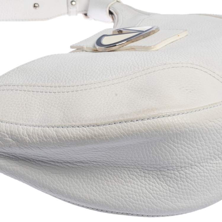 Pre Owned Valentino White Leather Zip Hobo