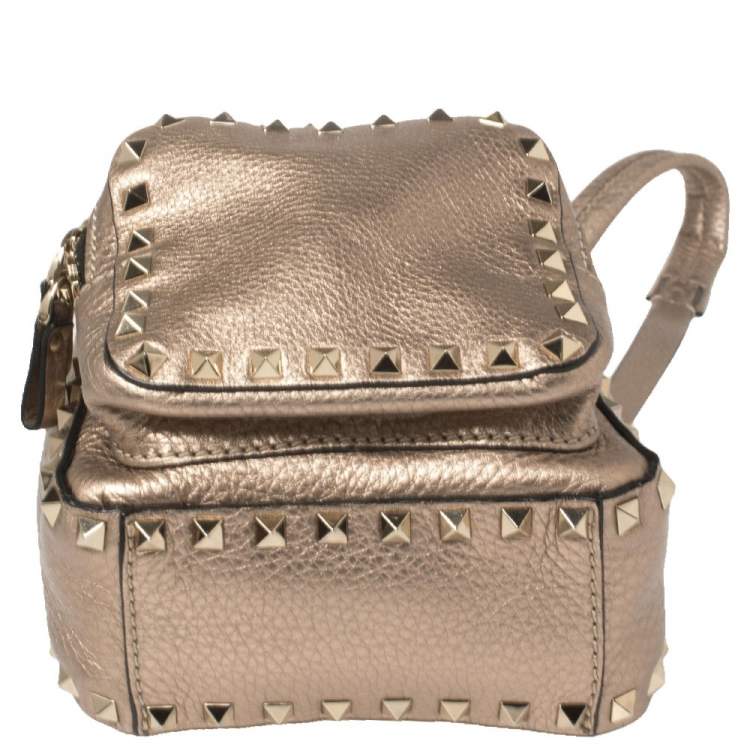 Pre Owned Valentino Metallic Beige Pebbled Leather Mini Rockstud Backpack
