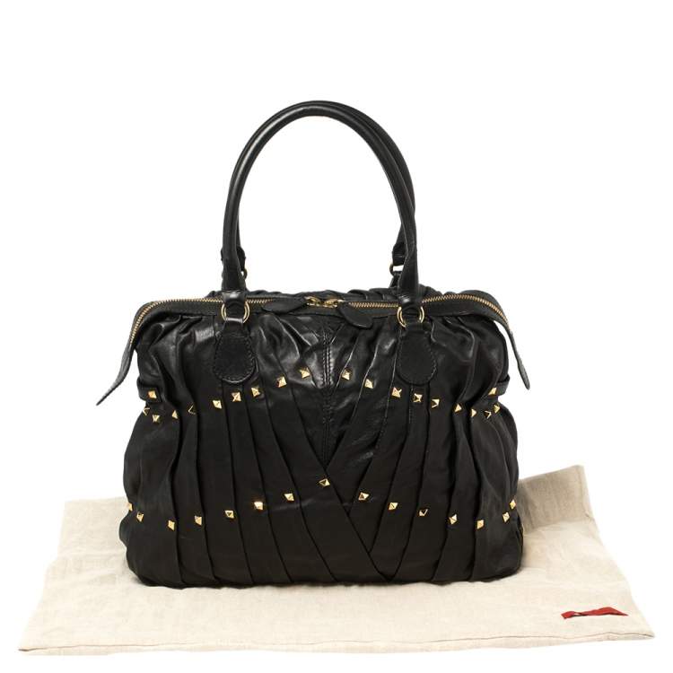 Pre Owned Valentino Black Leather Rockstud Boston Bag
