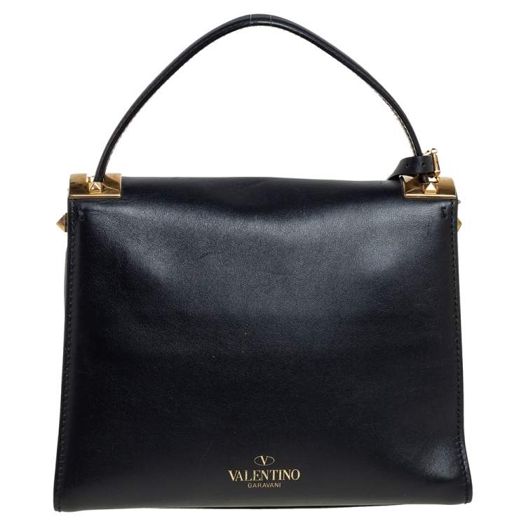 مملوكة مسبقًا Valentino Black Leather My Rockstud Top Handle Bag