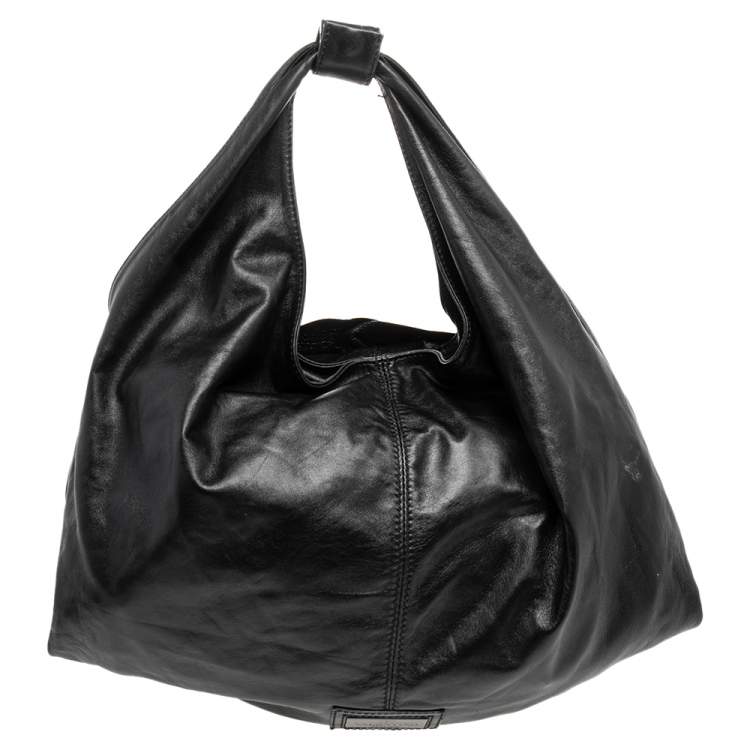 Pre Owned Valentino Black Leather Petale Rose Hobo Bag