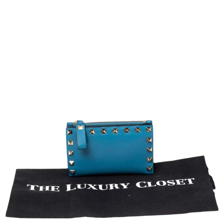 مملوكة مسبقًا Valentino Blue Leather Rockstud Bifold Card Wallet