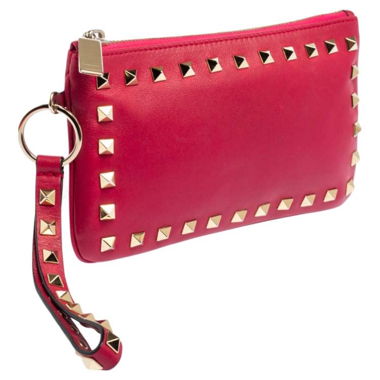 Pre Owned Valentino Fuchsia Leather Rockstud Wristlet Clutch