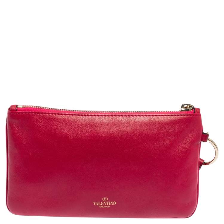 Pre Owned Valentino Fuchsia Leather Rockstud Wristlet Clutch