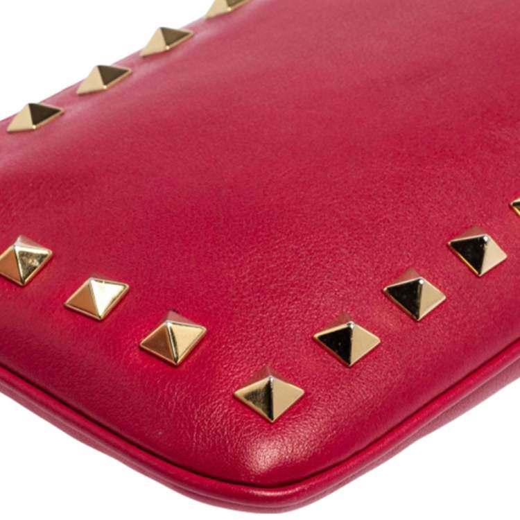 Pre Owned Valentino Fuchsia Leather Rockstud Wristlet Clutch