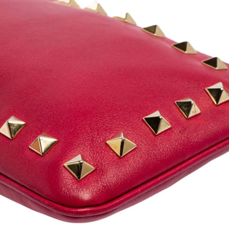 Pre Owned Valentino Fuchsia Leather Rockstud Wristlet Clutch