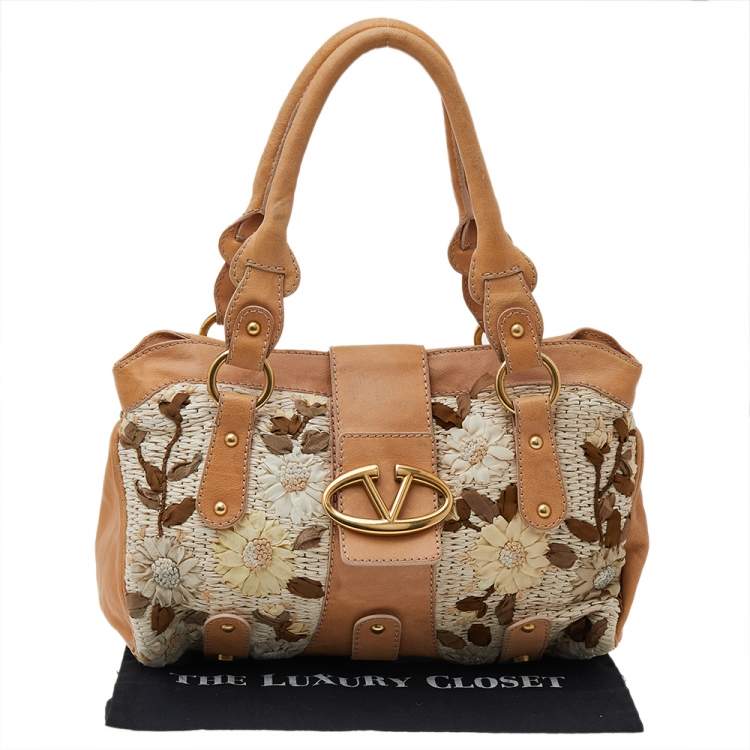 Pre Owned Valentino Beige Leather And Raffia Catch Bag