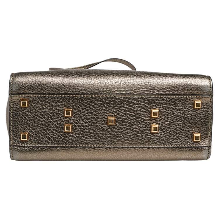 مملوكة مسبقًا Valentino Metallic Olive Green Leather Medium My Rockstud Top Handle Bag