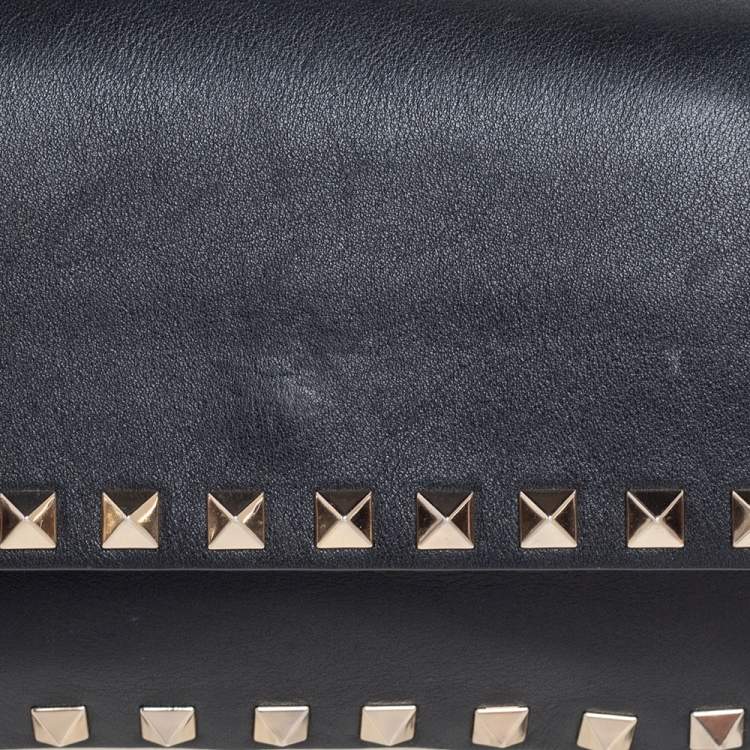 Pre Owned Valentino Black Leather Rockstud Belt Bag