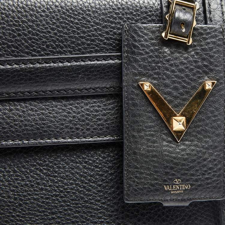 Pre Owned Valentino Black Leather Medium My Rockstud Top Handle Bag