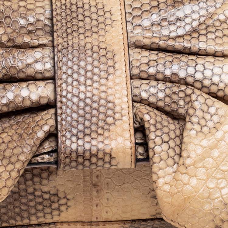 Pre Owned Valentino Cream/Black Watersnake Bow Flap Chain Clutch