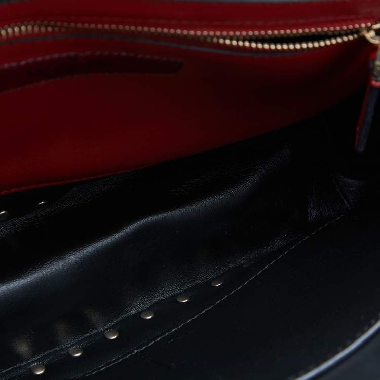 مملوكة مسبقًا Valentino Black Quilted Leather Large Rockstud Spike Top Handle Bag