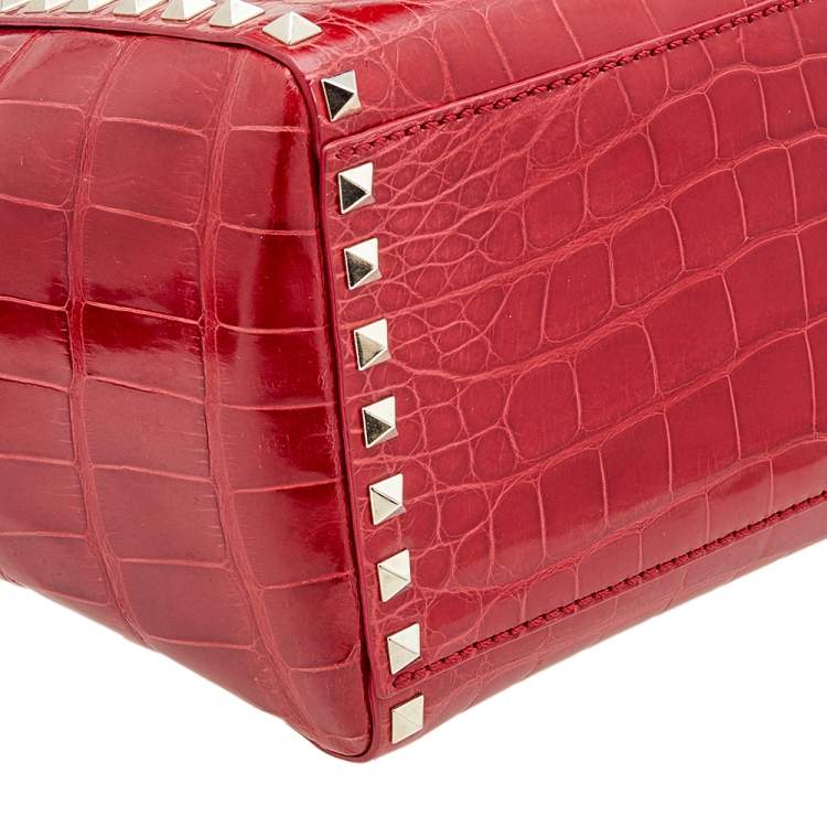 Pre Owned Valentino Red Alligator Leather Rockstud Trapeze Tote