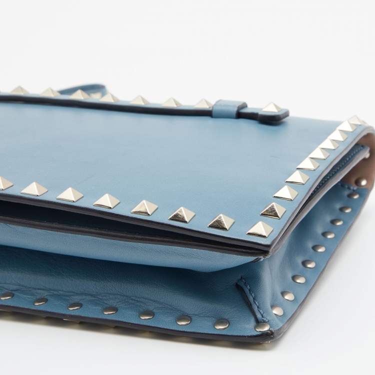 Pre Owned Valentino Sky Blue Leather Rockstud Clutch