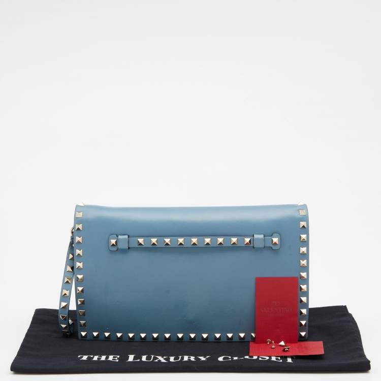 Pre Owned Valentino Sky Blue Leather Rockstud Clutch