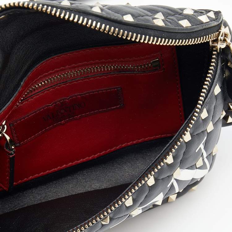 Pre Owned Valentino Black Leather VLTN Rockstud Belt Bag