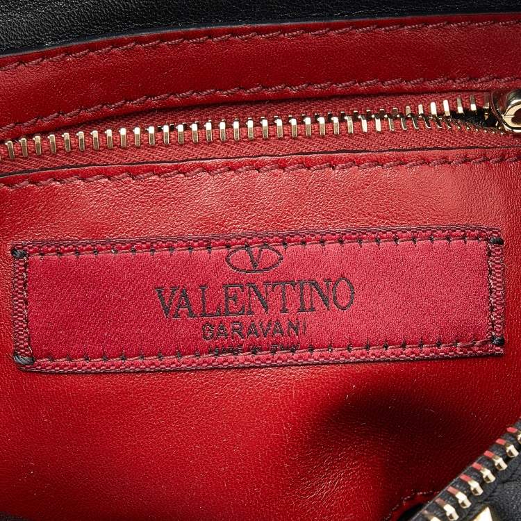 Pre Owned Valentino Black Leather VLTN Rockstud Belt Bag
