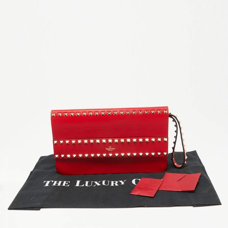 Pre Owned Valentino Red Leather Rockstud Wristlet Clutch