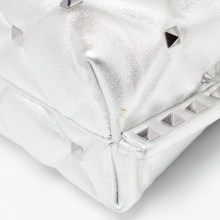 مملوكة مسبقًا Valentino Metallic Silver Quilted Leather Mini Candystud Top Handle Bag