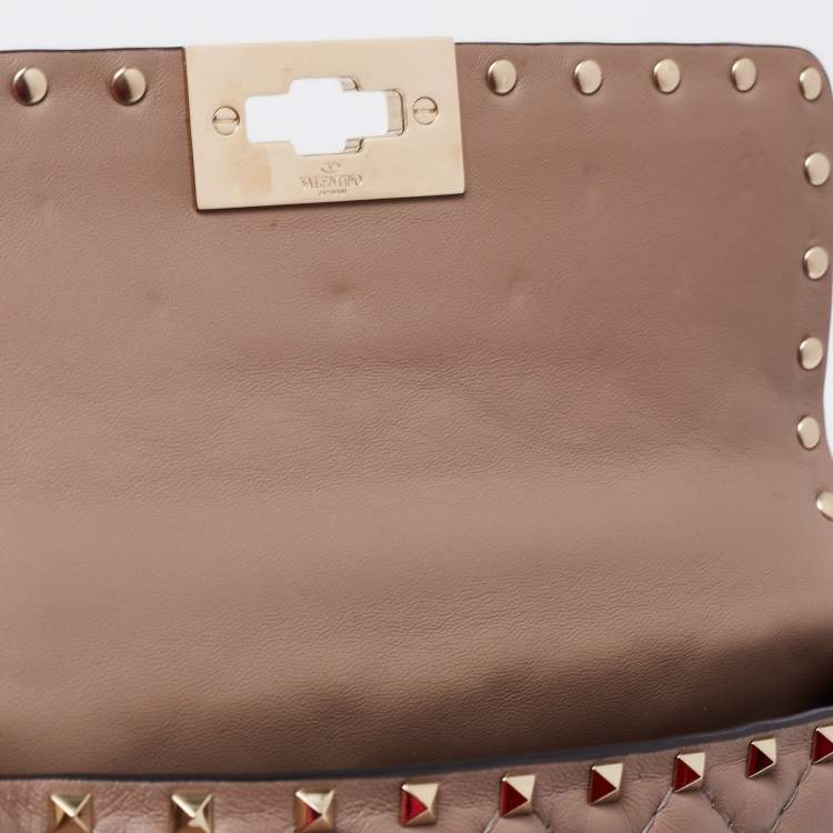 مملوكة مسبقًا Valentino Old Rose Quilted Leather Small Rockstud Spike Chain Bag