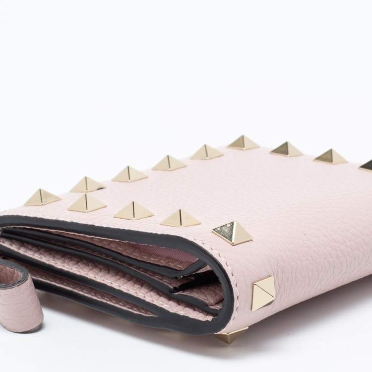 Pre Owned Valentino Pink Leather Rockstud Wallet