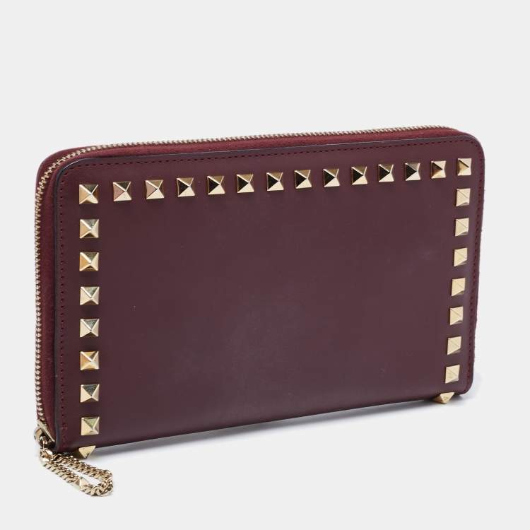 Pre Owned Valentino Burgundy Leather Medium Rockstud Zip Around Wallet