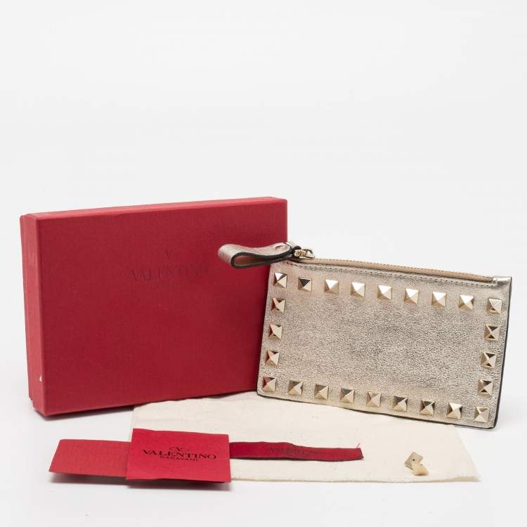 Pre Owned Valentino Light Gold Leather Rockstud Zip Card Holder 