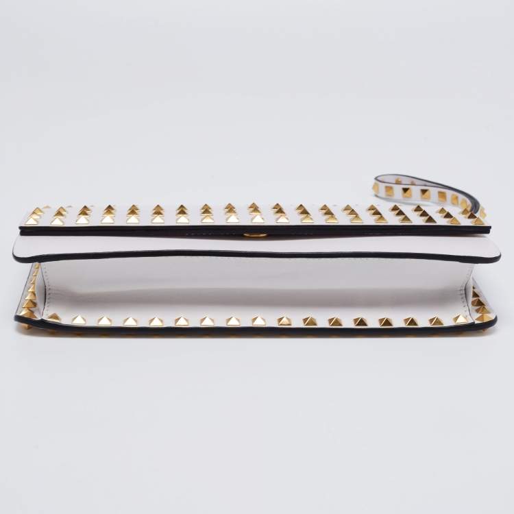 Pre Owned Valentino White Leather Rockstud Wristlet Clutch