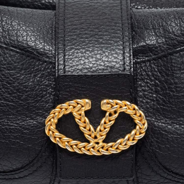 Pre Owned Valentino Black Leather Catch Satchel