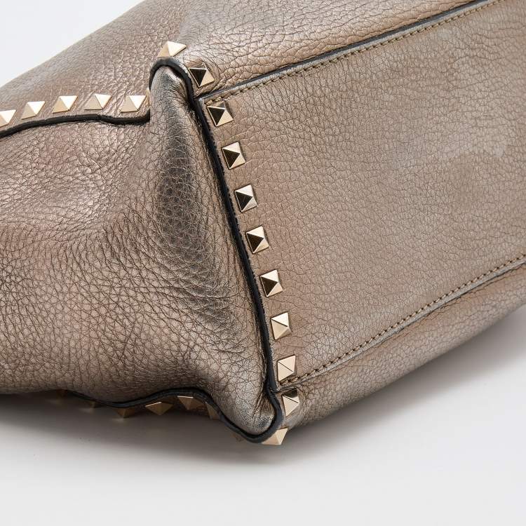 Pre Owned Valentino Metallic Leather Small Rockstud Shopper Tote