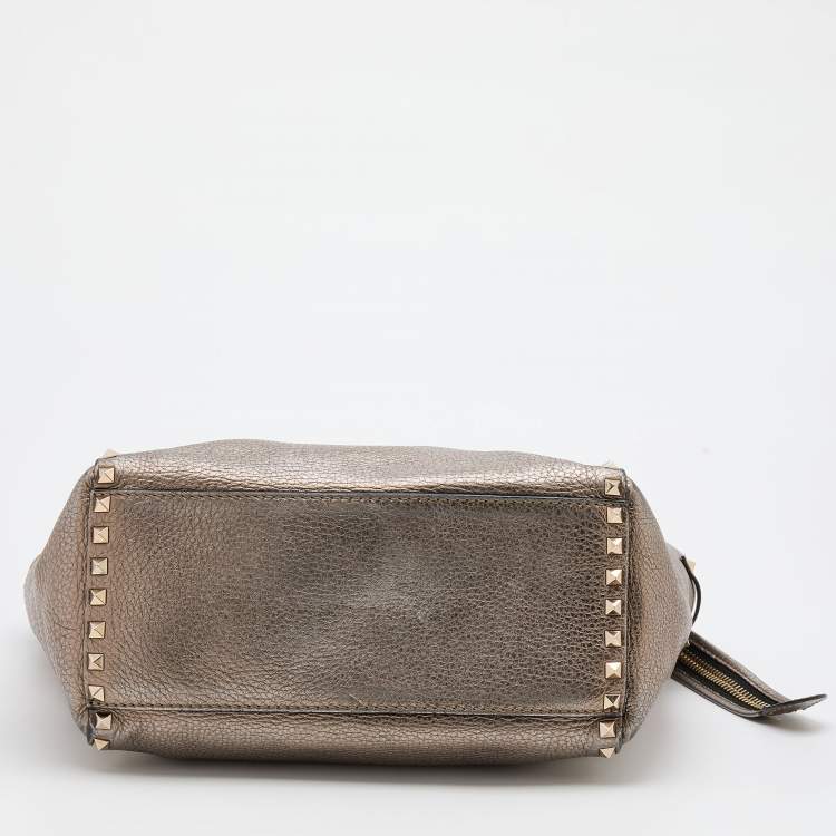 Pre Owned Valentino Metallic Leather Small Rockstud Shopper Tote