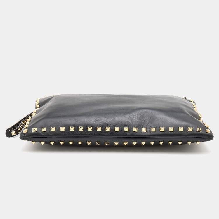 Pre Owned Valentino Black Leather Large Rockstud Wristlet Clutch