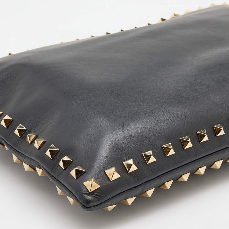 Pre Owned Valentino Black Leather Large Rockstud Wristlet Clutch