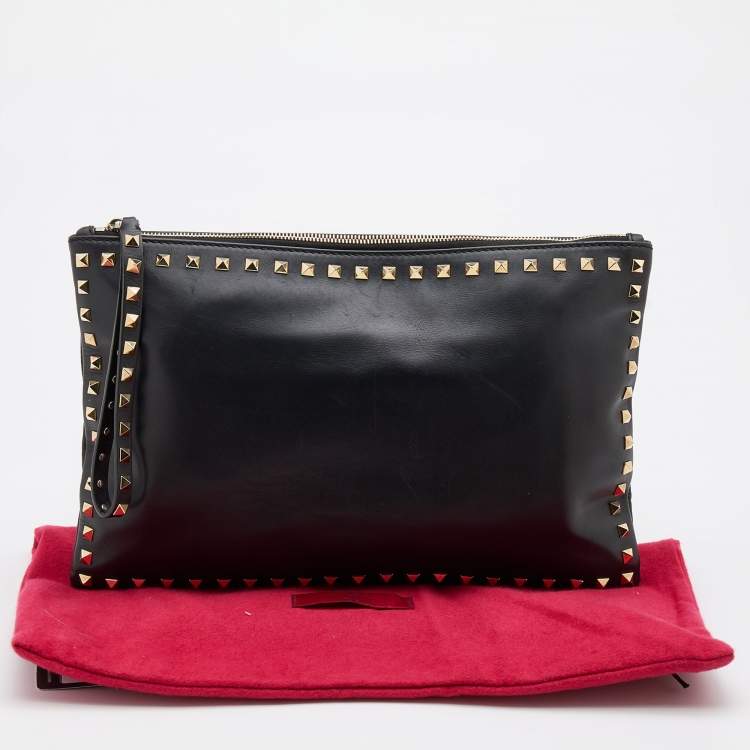 Pre Owned Valentino Black Leather Large Rockstud Wristlet Clutch