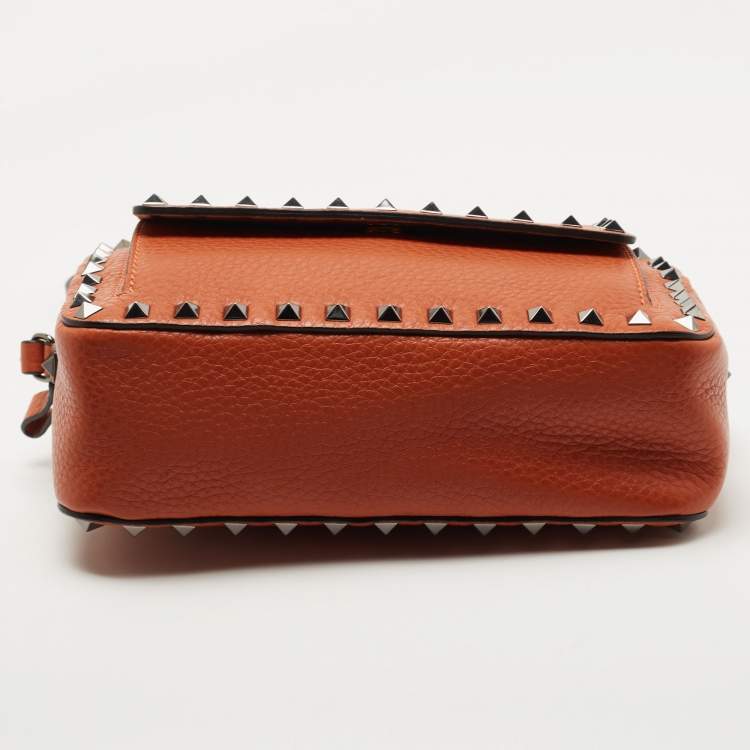 Pre Owned Valentino Brown Leather Rockstud Pocket Camera Crossbody Bag