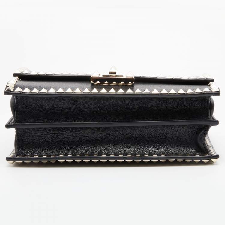 مملوكة مسبقًا Valentino Black Leather No Limit Rockstud Top Handle Bag
