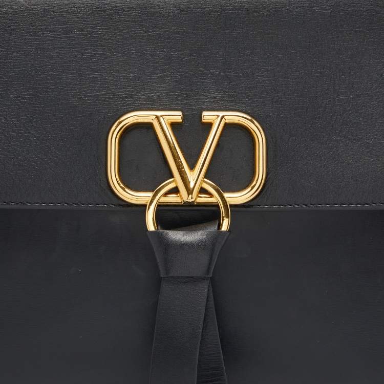 Pre Owned Valentino Black Leather Medium VRING Chain Shoulder Bag