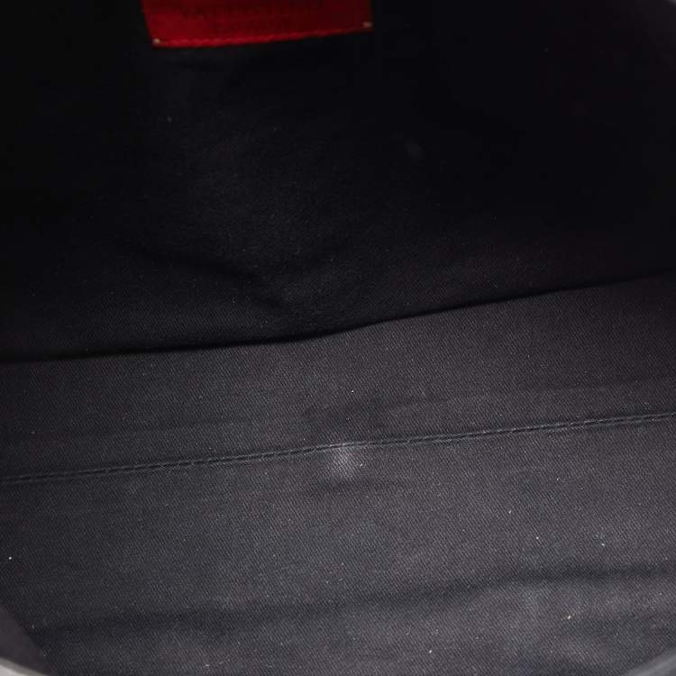 Pre Owned Valentino Black/Beige Pleated Leather Catch Satchel