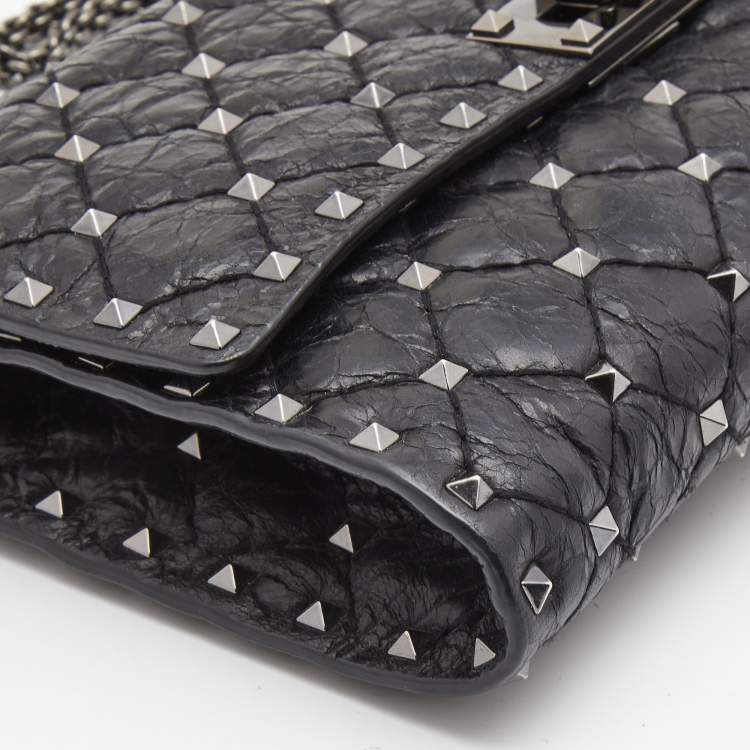 Pre Owned Valentino Black Quilted Crinkled Leather Rockstud Spike Chain Clutch 