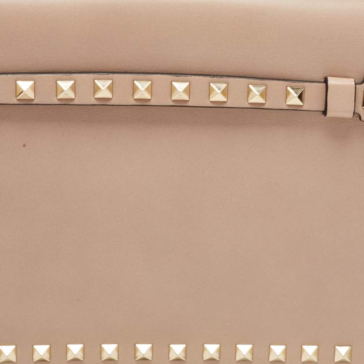 Pre Owned Valentino Beige Leather Rockstud Wristlet Clutch 