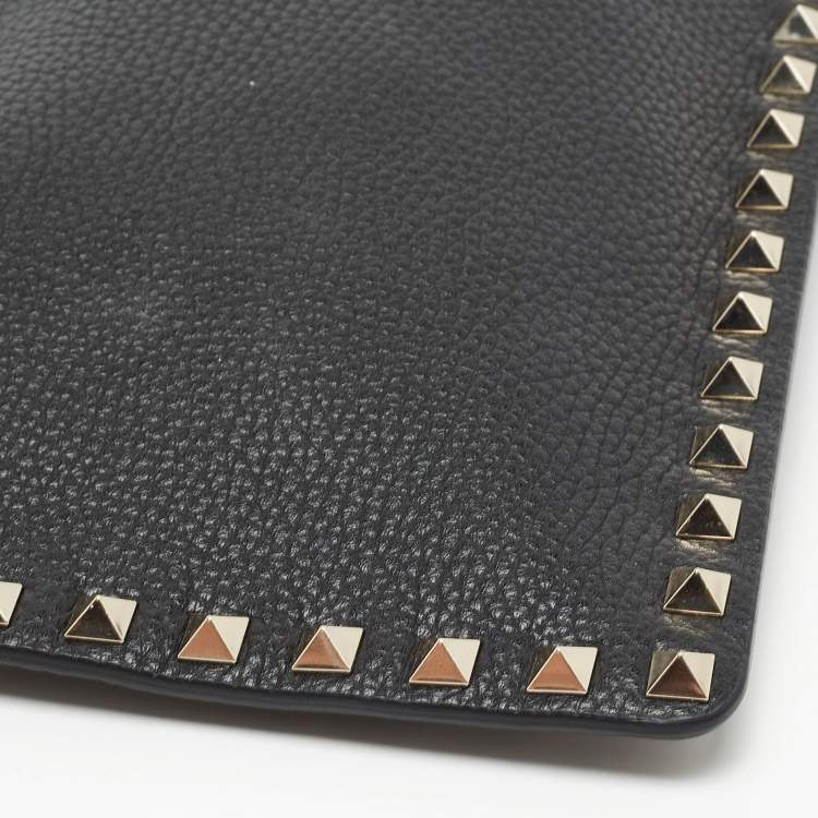 Pre Owned Valentino Black Leather Rockstud Clutch