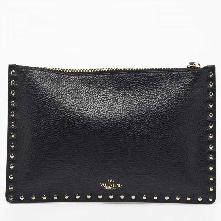 Pre Owned Valentino Black Leather Rockstud Clutch