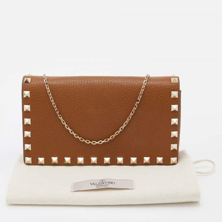 Pre Owned Valentino Tan Leather Rockstud Chain Clutch